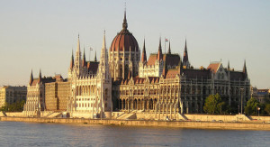 1280px-House_of_Parlament,_Budapest,_Hungary