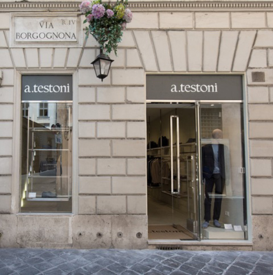 a.testoni - Vetrina Boutique Uomo Roma