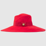 Cappello di Gucci a falda larga, rifinito con un nastro in gros-grain tono su tono e dettaglio felino al centro.