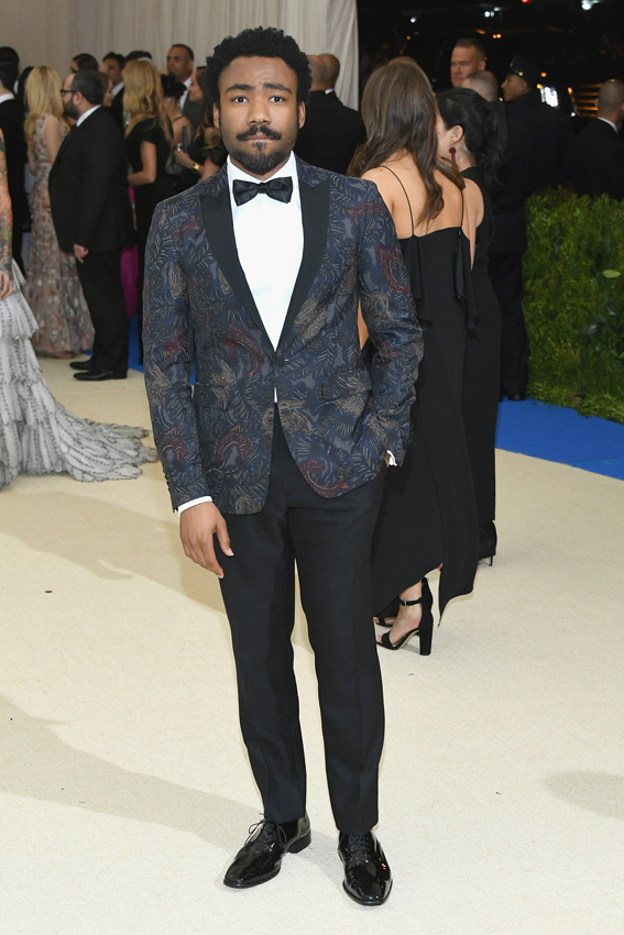 NEW YORK, NY - MAY 01: Donald Glover attends the "Rei Kawakubo/Comme des Garcons: Art Of The In-Between" Costume Institute Gala at Metropolitan Museum of Art on May 1, 2017 in New York City. (Photo by Dia Dipasupil/Getty Images For Entertainment Weekly)