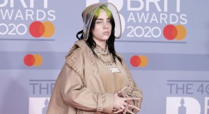 billie-eilish-wearing-burberry-at-the-brit-awards